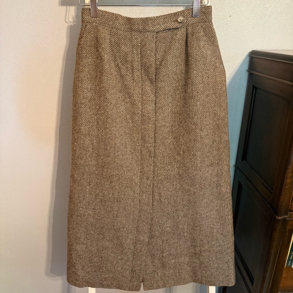 Canvasbacks Milwaukee WI Brown Herringbone Wool Button Up Midi Skirt Size 10 - Picture 1 of 11